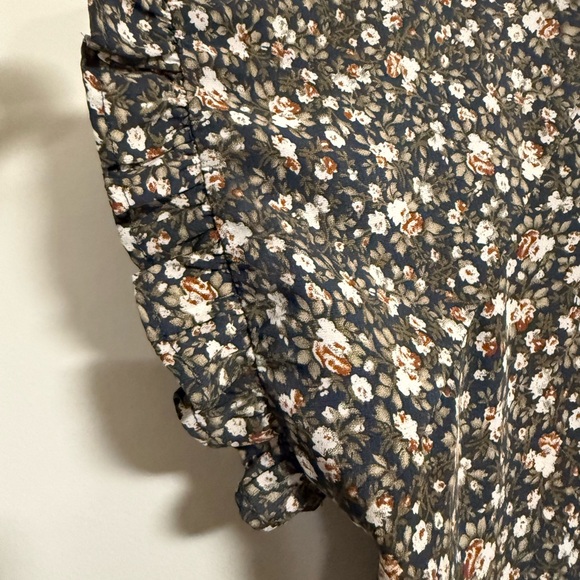 Cotton Bleu Floral Ruffle Feminine Short Sleeve Top - Picture 2 of 7